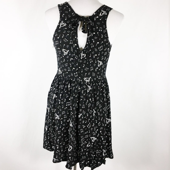 Hot Topic Vintage Black & White Music Note Fit & Flare Dress Size Large - Picture 2 of 11